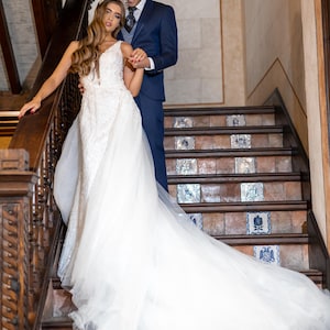 Fitted Wedding Dress with Beaded Embroidery, Removable Long Train, Plunging Neck Mermaid Bridal Gown, Modern Princes Wedding Dress
