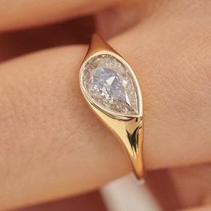 Wide Band Pear Shaped Moissanite Engagement Ring Bezel Set Diamond Ring 14k Solid Gold Pinky Ring Teardrop Diamond Signet Ring Anniversary
