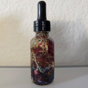 Isis Ritual Oil - Egyptian Goddess of Magick, Motherhood, Healing, and Divine Protection image 3