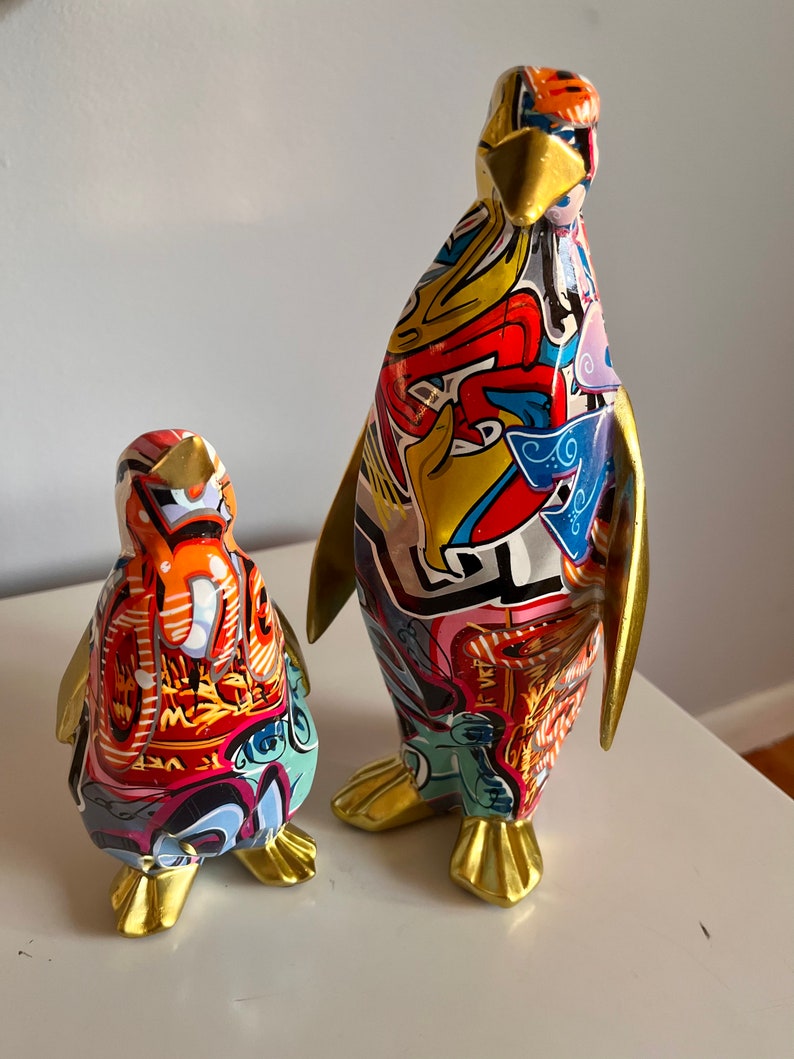 Graffiti Mom & Baby Penguin Figurines-Mothers Day Gifts zdjęcie 3