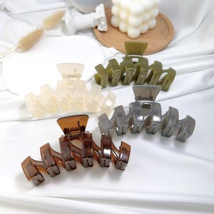 Elegant Wave-Shaped Hair Claw Clips for Thick Hair, Extra Large Hair Claw,  Gifts For Her, Minimalist Hair Accessory