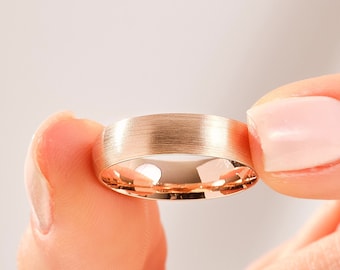 ソリッドローズゴールド結婚指輪 • マットドームリング、5mm