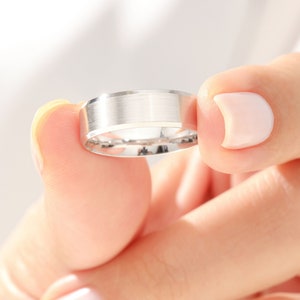 6 mm obrączka ślubna z białego złota ze ściętym brzegiem • ŚCIEŻKA KRAWĘDZI • MATOWA • 10k, 14k, 18k obrączka ślubna z litego białego złota dla mężczyzn i kobiet