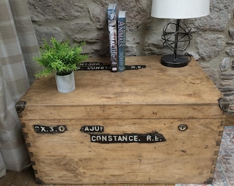 Traditional Military Storage Chest
