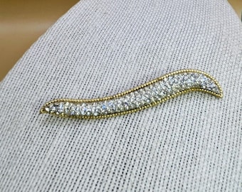 Vtg 1950s Signed Hattie Carnegie Goldtone Crystal Rhinestone Wave Brooch 3.5"