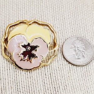 Vintage Avon sin firmar Flor completa Esmalte Pansy Broche 1.5&quot; x 1.62&quot;