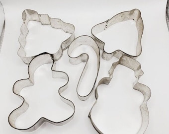 Lote de 5 cortadores de galletas navideños de hojalata vintage grandes de 4" -4,75"