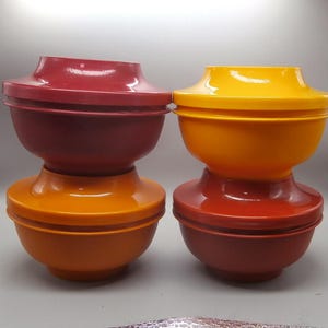 1436 Vtg Tupperware Food Storage Plastic Red, Rust, Orange, Yellow