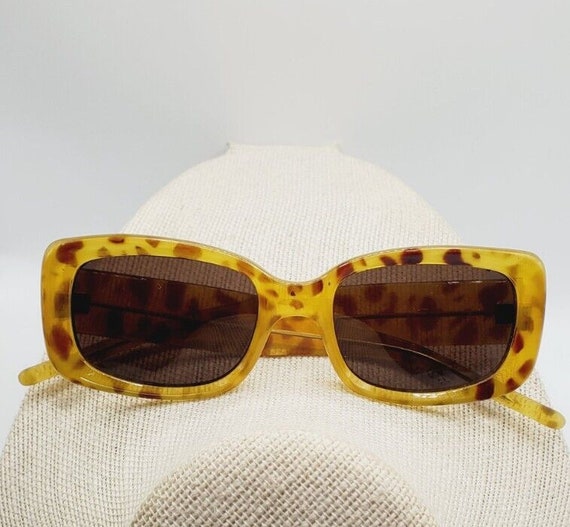 Vintage Square Polaroid Most Expensive Sunglasses With Designer Lens For  Men And Women Trendy Letter Sign, Perfect For Summer Travel PJ085 E23 From  Hgldhgate, $12.85