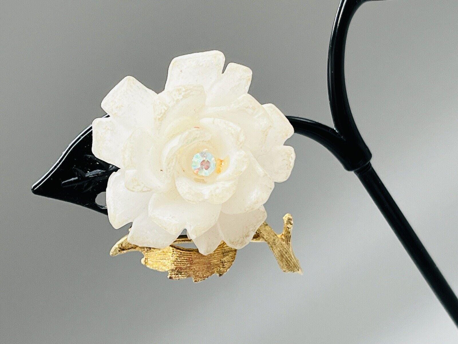 ORECCHINI A CLIP A FIORE BIANCHI CON PERLE - Gioielli - Orecchini