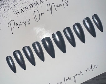 Manon Blackbeak Inspired Press On Nails - Dark Chrome for Cosplay & Halloween | Apres