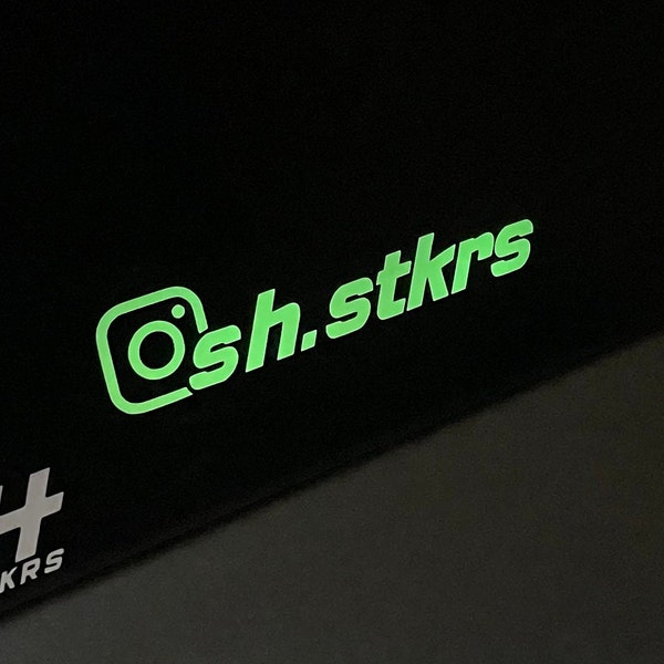 Gepersonaliseerde fosforescerende fotoluminescerende Instagram-sticker gloeit in het donker, aanpasbare sticker voor auto, motorfiets, enz.
