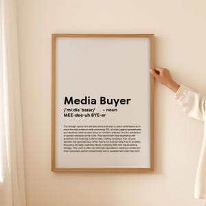 Affiche d'art mural impression définition d'acheteur de médias drôle, cadeau d'acheteur de médias pour la typographie devis publicitaire imprimable en téléchargement numérique uniquement