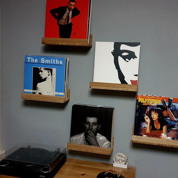 Vinyl record display shelf