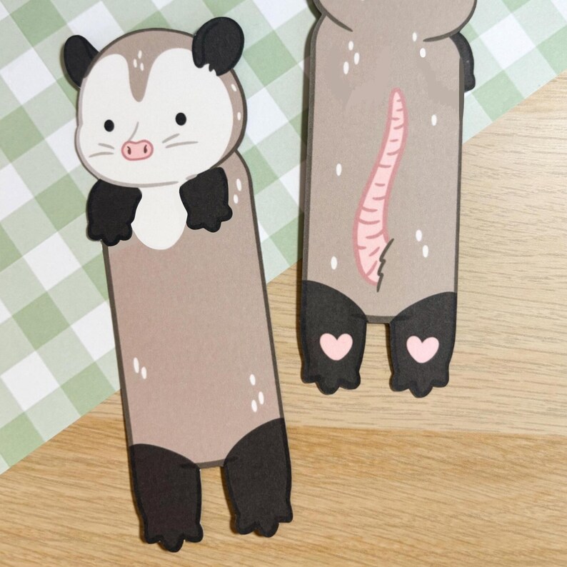 Marcapáginas de zarigüeya, adorable pasapáginas de zarigüeya, regalo hecho a mano para amantes de los libros, papelería de animales del bosque, marcapáginas ilustrado a mano imagen 5