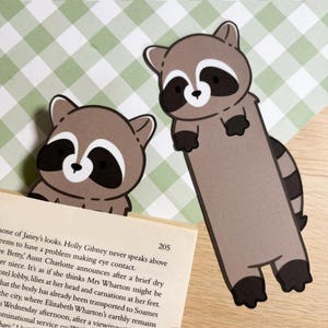 Segnalibro a forma di procione, simpatico segnalibro a forma di animale, regalo per gli amanti dei libri a forma di panda della spazzatura, cancelleria fatta a mano con creature della foresta, regalo unico per i lettori