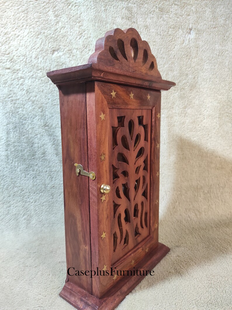 Wooden Key Box Mount Decor and Rustic Decorative Key Premium Key Holder With 6