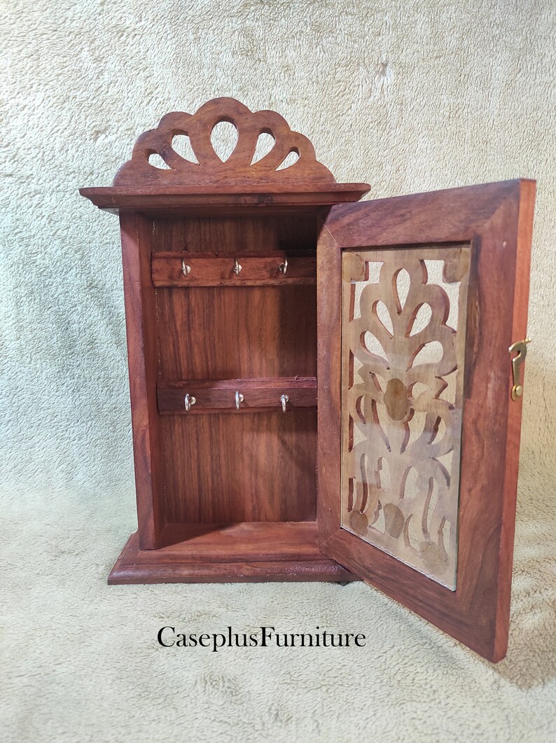 Wooden Key Box Mount Decor and Rustic Decorative Key Premium Key Holder With 6