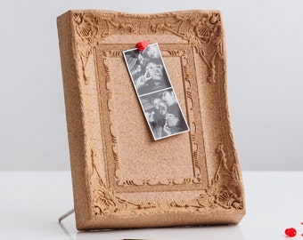 Cork Pinboard | Picture Frame Message Board or Memo Board | Novelty Desk Accessories For Office Organisation | Pushpin Jewellery Hanger