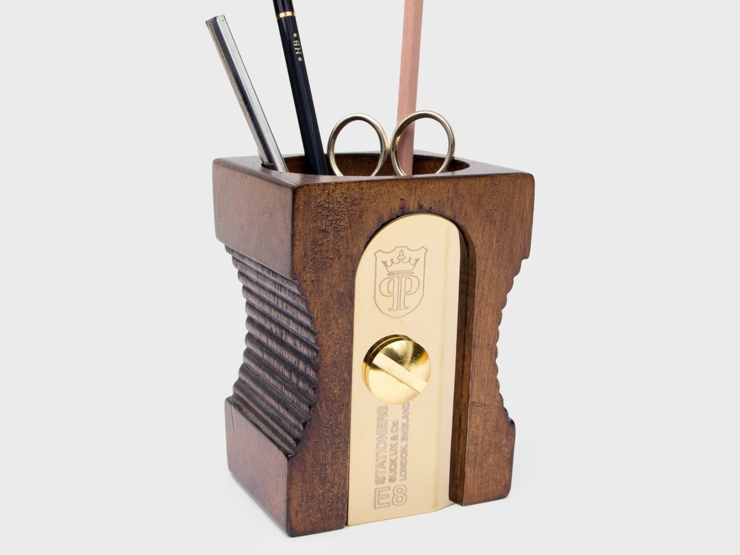 Desk Organiser Wooden Pencil Sharpener Shaped Pen Pot Desk Tidy Novelty