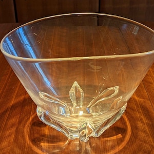 Steuben floral bowl