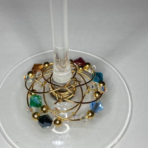 Bellissimo e semplice set di 6 incantesimi per vino