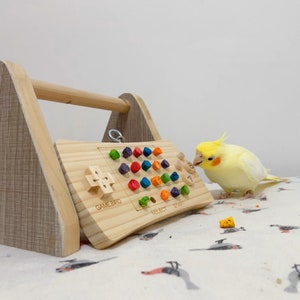 15x7cm Bird Use Game Machine Wooden and Colourful Cork Bite Toys for Parrot Bird Toys Cages Accessories Lovebird Budgie Pacific Parrotlet