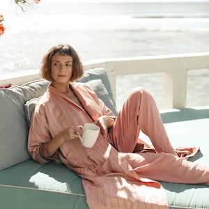 ULUWATU PINK TROUSERS