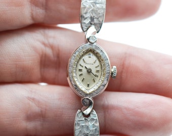 Midcentury Bulova M5 Watch in 14k White Gold - Vintage Ladies Watch - Free Shipping