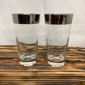 Vintage Dorothy Thorpe Style Tall Drinking Glass MCM Mid Century Modern Glass Silver Top Highball Tumblers Set of 2