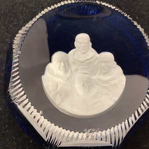 Cameo Paperweight. Cristal D’Albret NASA Apollo 11 Moon Landing Sulphide Cameo Paperweight. Read Description.