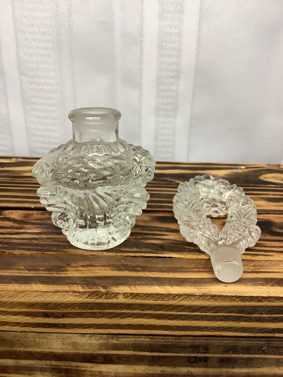 Vintage Perfume bottle Cut Glass Floral Perfume V… - image 5