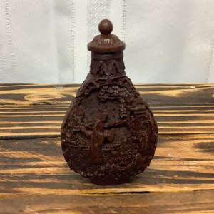 Carved Chinese Snuff Bottle. ( Antique) - Lady in Garden - Snuff Bottle With Stopper. Brown.