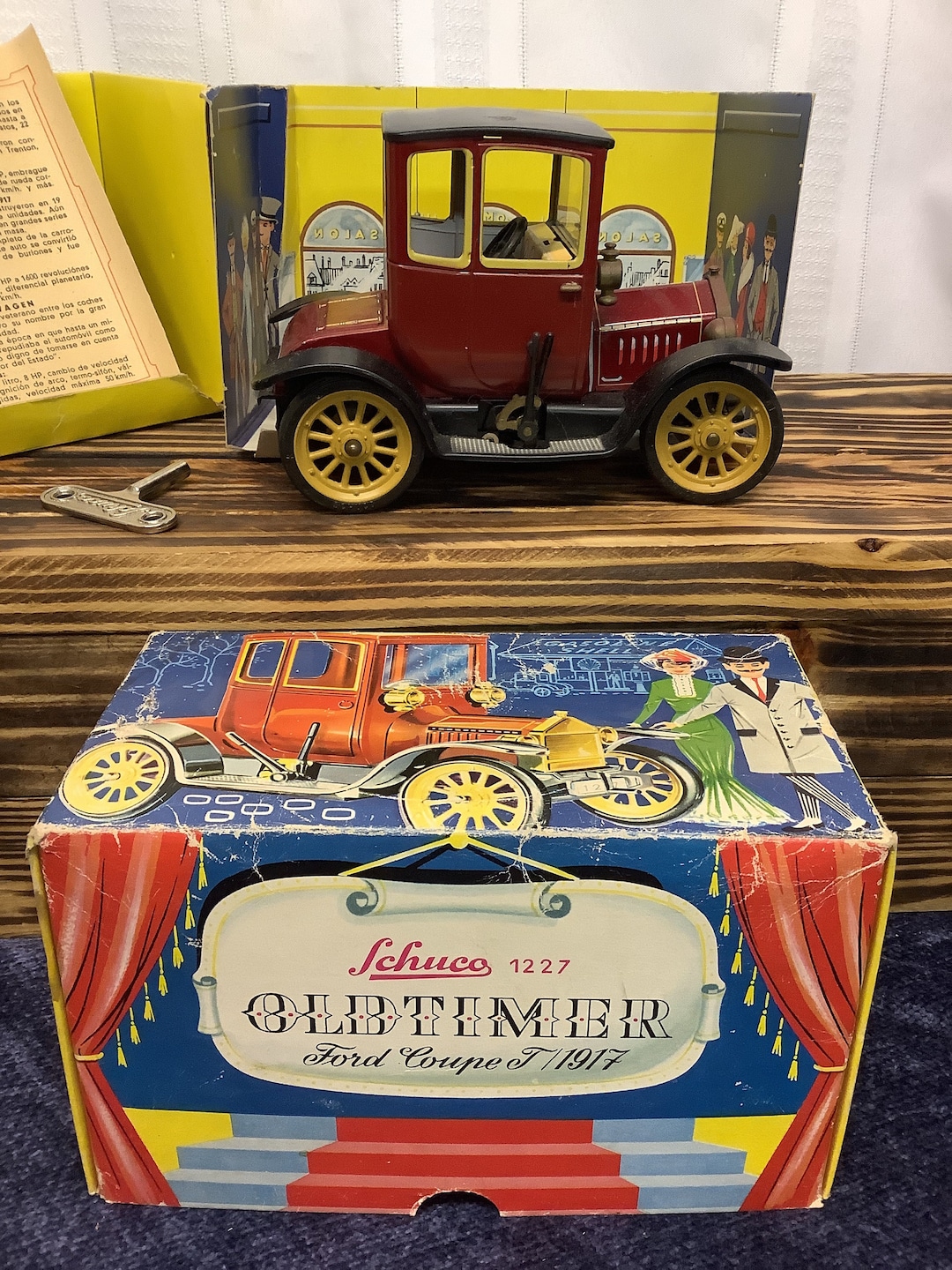Jouet Ancien Voiture En Tôle – Schuco Ford Coupe Oldtimer 1917 – Figurine