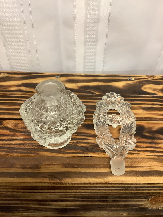 Vintage Perfume bottle Cut Glass Floral Perfume V… - image 4