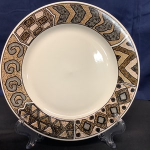 Majestic ware by Sakura stoneware Creta 90’s -7” salad/lunch plates Set of4- Set was designed by Sue Zipkin