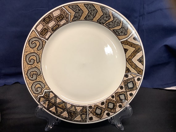 Majestic Ware by Sakura Stoneware Creta 90s 7 Salad lunch Plates