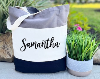 Bridesmaid Tote Bags, Maid of Honor Tote, Personalized Bridesmaid Bags, Bridal Party Bridesmaid Gifts, Personalized Gifts, Custom Name Bag