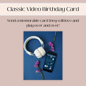 Pu&ograve; includere: Un paio di cuffie bianche e uno smartphone con un'app di biglietto di auguri di compleanno aperta su uno sfondo blu. La carta ha un tema di palloncini viola e bianchi con il testo "Buon compleanno".