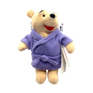 Disney Store - Robe Pooh Bean Bag - With Tag - 8&quot;