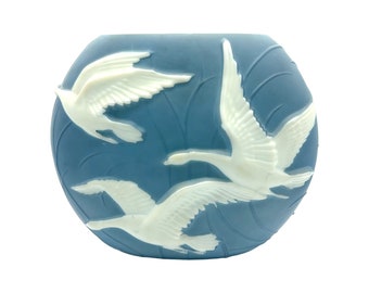 Phoenix Consolidated Art Glass - Pillow Vase - Blue With White Geese - 10&quot;