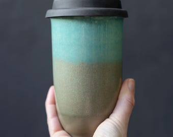 Taza de viaje de cerámica Aurora con tapa y banda de silicona – Vaso de café de cerámica de 473 ml, taza reutilizable para llevar, regalo para amantes del café