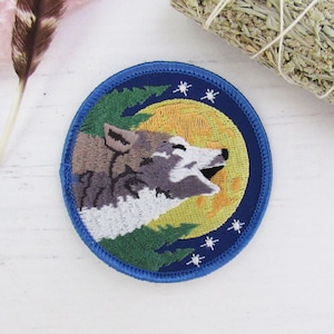Howling Wolf Embroidered Patch