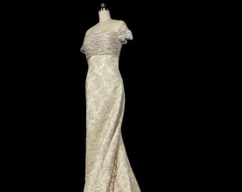 Vintage (Y2K) La Sposa Pronovias Wedding Gown Size 10 Gorgeous Lace ~ Fabulous train!!