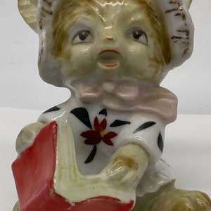 Vintage Japan Anthropomorphic Kitty Cat Figurine With Book Kitschy Cute.