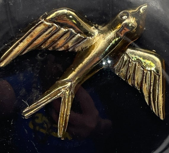 Vintage Lucite Bangle Black & Gold Gilt Birds In … - image 9