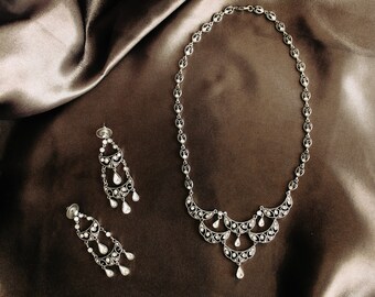 Conjunto de joyas vintage con gotas de diamantes