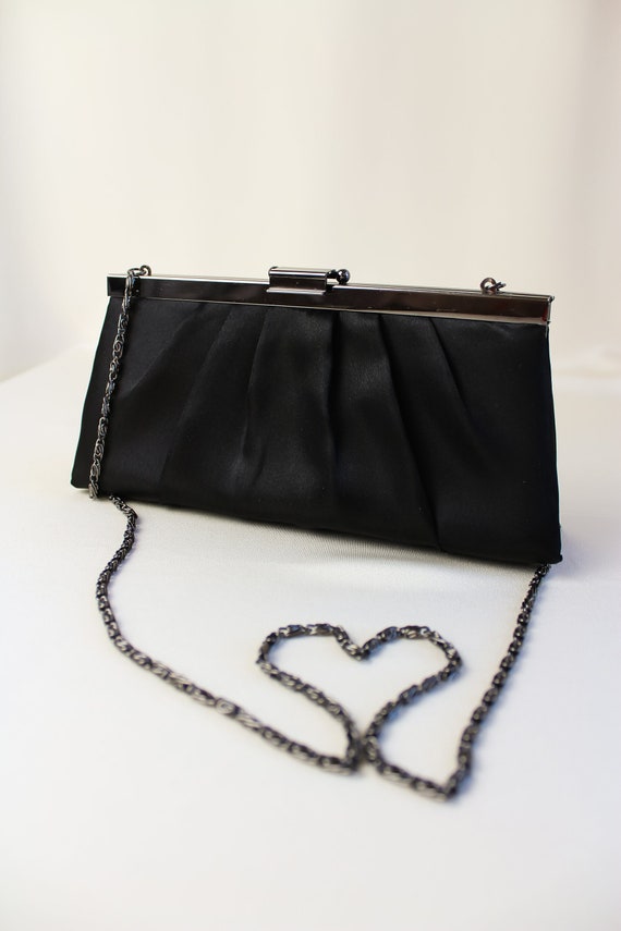 Classic black clutch Gem
