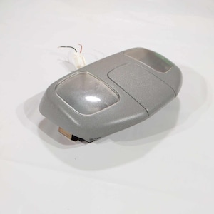 95 96 97 1995 1996 1997 Nissan D21 Hardbody Pickup Dome Map Luz de cortesía superior GRIS OEM