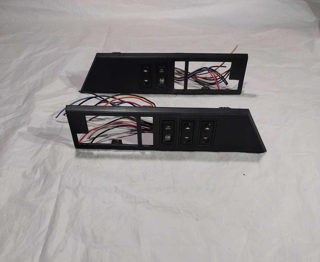 1988 1989 1990 1991 1992 1993 1994 Chevy GMC OBS Sierra Silverado Power Window Door Panel